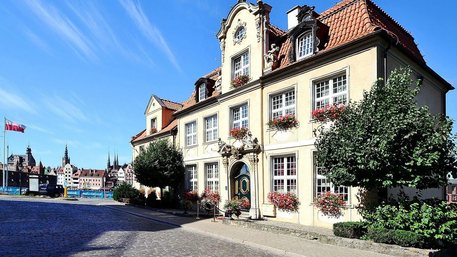 Podewils Old Town Gdansk contacts